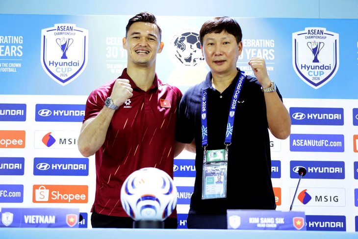 HLV Kim Sang Sik: 'Đây mới chỉ là trận lượt đi, chúng tôi vẫn còn 90 phút tại Mỹ Đình' - Ảnh 2.