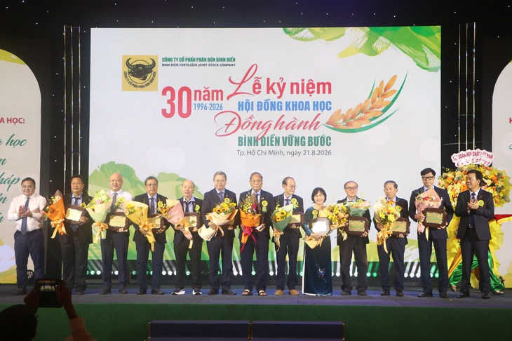 Từ xí nghiệp với vài chiếc chảo trộn, Công ty CP phân bón Bình Điền làm được điều ít ai ngờ - Ảnh 1.