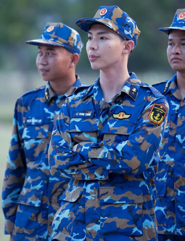 Erik bị thu máy làm đẹp ở 'Sao nhập ngũ': Ê-kíp khẳng định không có ngoại lệ - Ảnh 2.