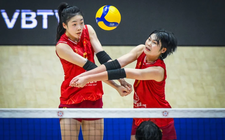 Bóng chuyền nữ Indonesia gây 'sốc' khi thắng đội rất mạnh - Ảnh 2.