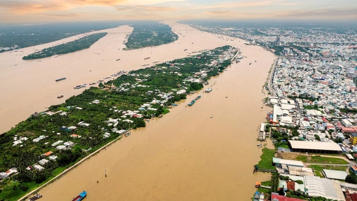 Xử lý nghiêm việc phát tán tài liệu giả về sắp xếp đơn vị hành chính tỉnh Đồng Tháp - Ảnh 2.