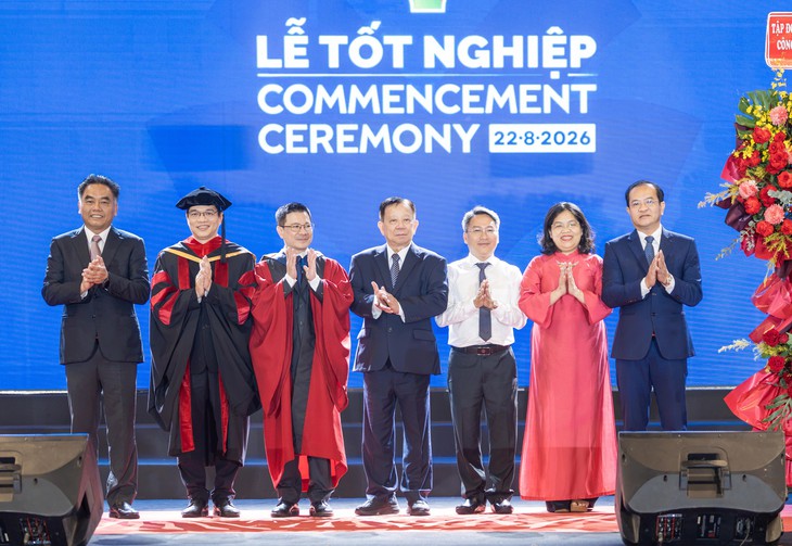 TP.HCM đào tạo nhân lực giỏi ngoại ngữ cho đô thị khoa học công nghệ - Ảnh 1.