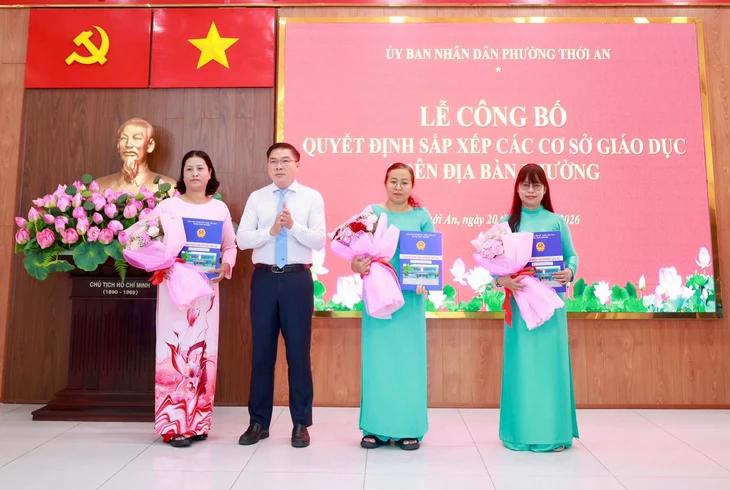 Phường Thới An, TP.HCM công bố quyết định sắp xếp trường học - Ảnh 1.