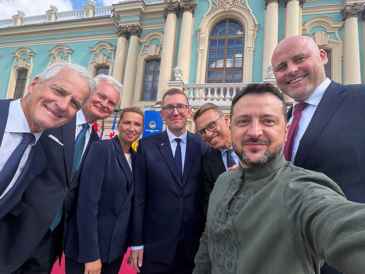 'Liên minh tự nguyện' họp, ông Zelensky công khai những con số thường được giữ kín - Ảnh 1.