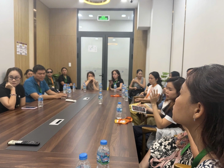 Trường quốc tế bất ngờ đóng cửa trong ngày đầu học sinh đến trường - Ảnh 1.