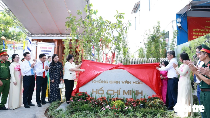 Thành ủy TP.HCM: Làm Không gian văn hóa Hồ Chí Minh thiết thực, không chạy theo số lượng - Ảnh 2.