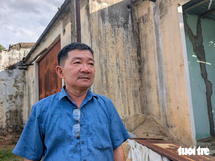 Vụ cưỡng chế tài sản của anh trai để thi hành án cho em gái: Giấy chứng nhận thửa đất ghi gì? - Ảnh 1.