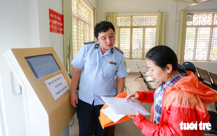 TP.HCM đề nghị Trung ương hướng dẫn hoàn phí khi hồ sơ hành chính bị lỗi - Ảnh 1.