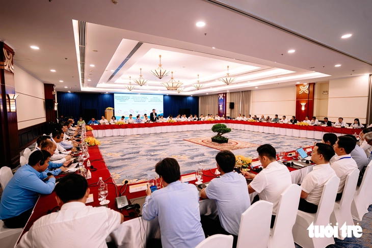 Hiểu nhau hơn từ cuộc trao đổi thẳng thắn của lãnh đạo trẻ Việt Nam - Lào - Campuchia tại TP.HCM - Ảnh 1.