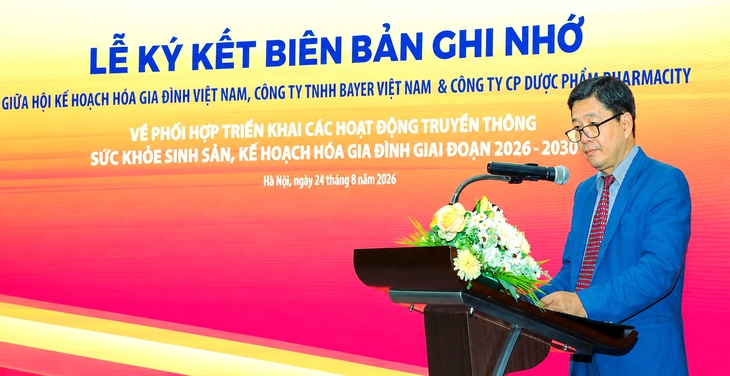 Tin tức sáng 25-8: Tiếng Anh vào nhóm môn bắt buộc cho học sinh tiểu học, học từ lớp 1 - Ảnh 2.