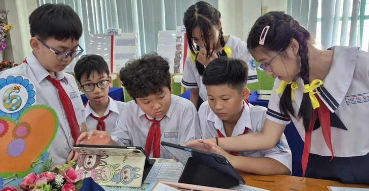 Vì sao chuyển đổi số là "điểm sáng" của ngành giáo dục TP.HCM? - Ảnh 1.