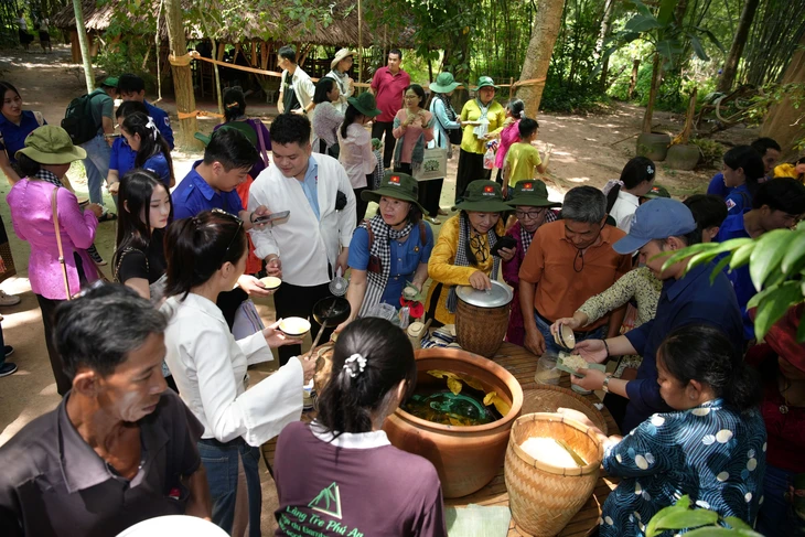 Thêm những mái nhà Việt vun đắp tình hữu nghị với sinh viên Lào, Campuchia - Ảnh 6.