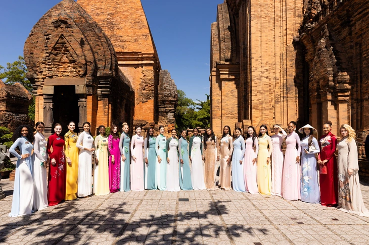 111 người đẹp Miss World làm gì trước khi bước vào chặng đua cuối? - Ảnh 1.