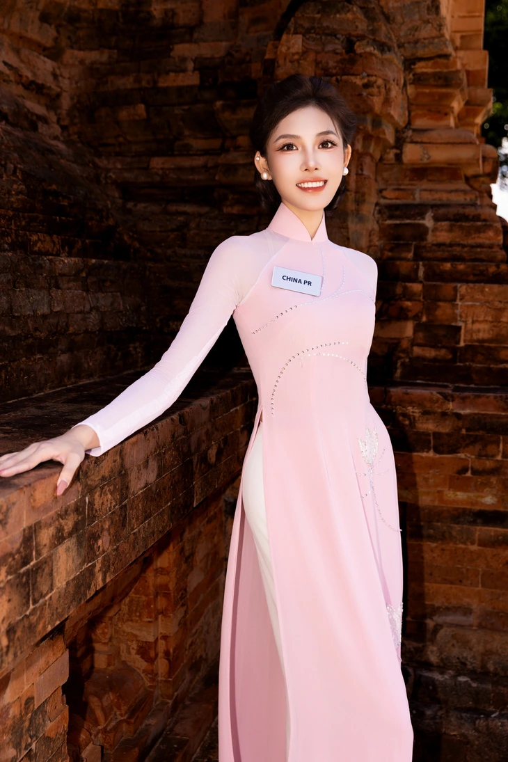 111 người đẹp Miss World làm gì trước khi bước vào chặng đua cuối? - Ảnh 3.