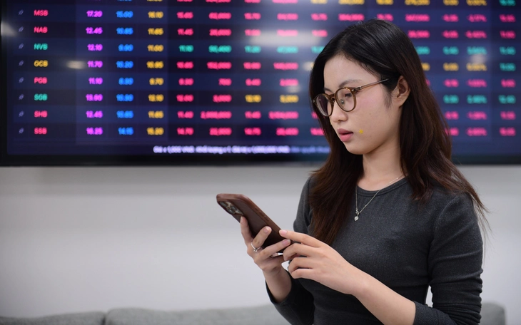 Chứng khoán 25-8: Bất động sản có kéo VN-Index vượt 1.800 điểm? - Ảnh 2.