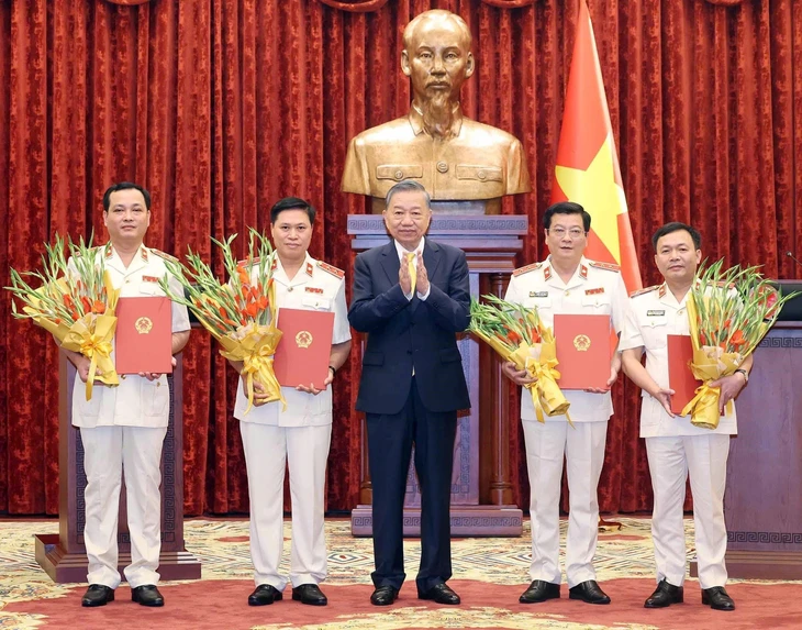 Tổng Bí thư, Chủ tịch nước Tô Lâm trao bổ nhiệm 4 Kiểm sát viên Viện kiểm sát nhân dân tối cao - Ảnh 1.