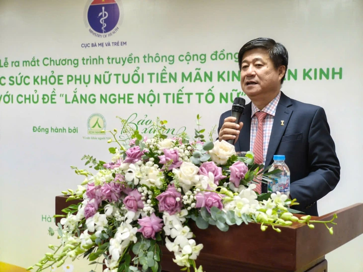 Khi một người mãn kinh, cả gia đình căng thẳng - Ảnh 1.