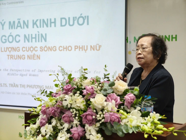 Khi một người mãn kinh, cả gia đình căng thẳng - Ảnh 2.