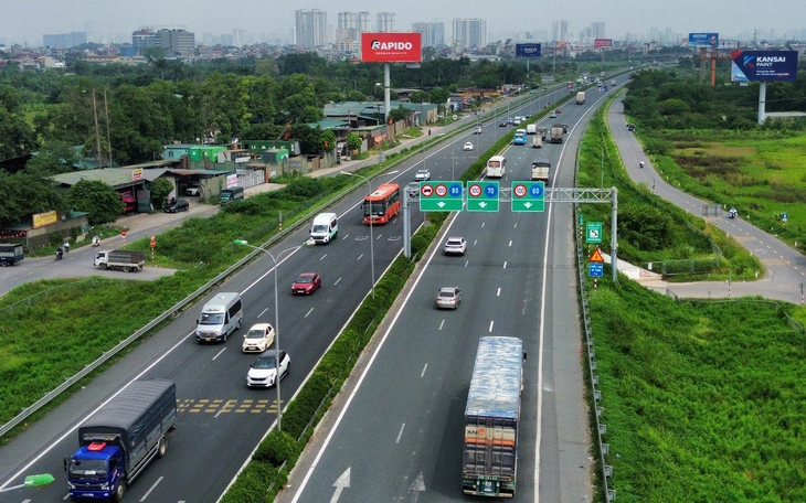 CSGT lý giải việc xử phạt lỗi không giữ khoảng cách trên cao tốc, tài xế cần đi cách nhau bao nhiêu mét? - Ảnh 2.