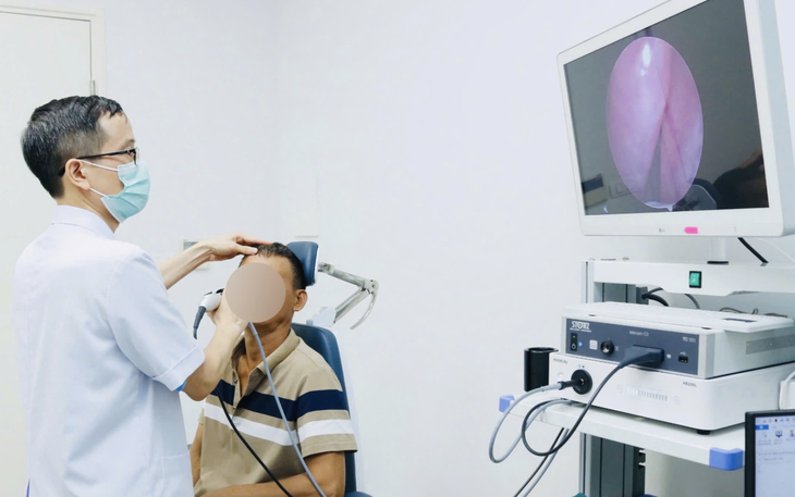 Phát hiện con đỉa bám trong khoang mũi suốt 1 tháng - Ảnh 1.