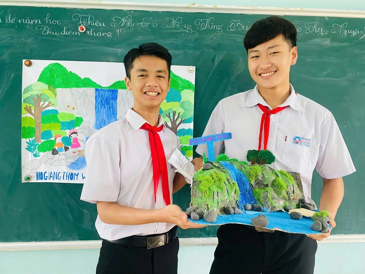 Cô giáo gieo mầm xanh: Dùng tiếng Anh bảo vệ loài voọc chà vá chân xám quý hiếm - Ảnh 3.
