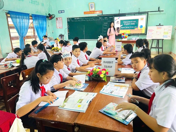 Cô giáo gieo mầm xanh: Dùng tiếng Anh bảo vệ loài voọc chà vá chân xám quý hiếm - Ảnh 5.