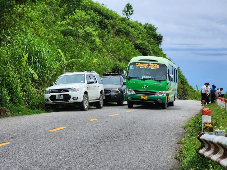 Cao tốc Quảng Ngãi - Kon Tum chuyển sang đầu tư công toàn tuyến - Ảnh 1.