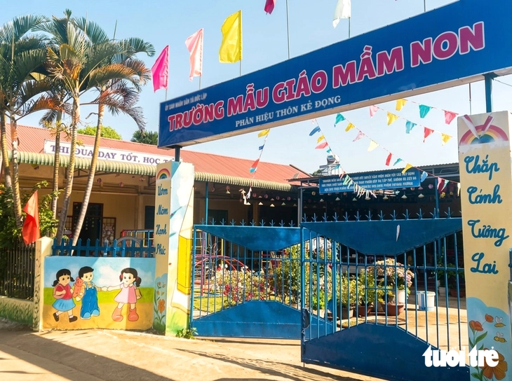 Đã  dư 3, vẫn bổ nhiệm 2 người trước sáp nhập trường - Ảnh 3.