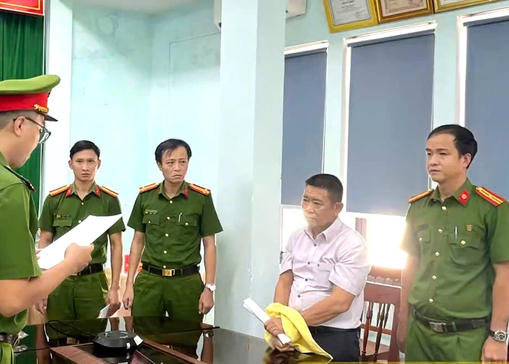 Bắt giám đốc doanh nghiệp lập khống hồ sơ vay, chiếm đoạt tiền tỉ của ngân hàng - Ảnh 2.