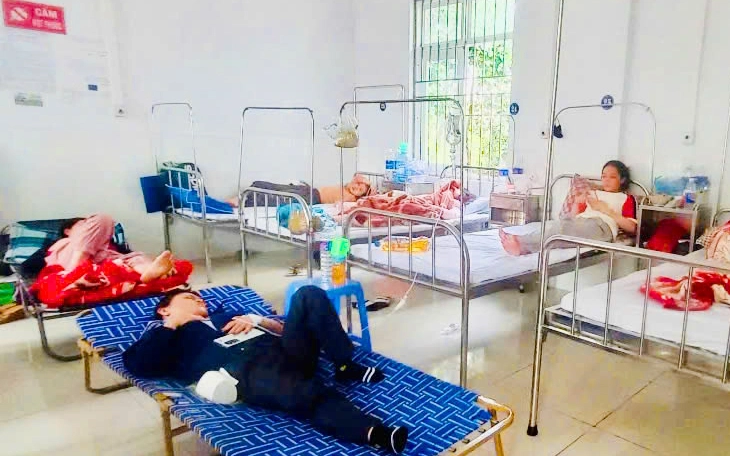 Cục An toàn thực phẩm yêu cầu khẩn trương điều tra nguyên nhân vụ ngộ độc bánh mì ở Gia Lai - Ảnh 2.