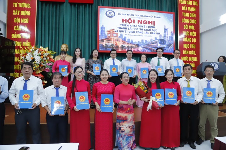 Phường Bến Thành giảm 4 trường, Trường THCS Nguyễn Du sáp nhập Đồng Khởi, hiệu trưởng mới - Ảnh 3.