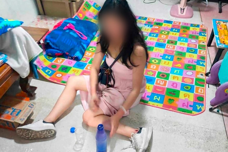 Nữ du khách Trung Quốc liều mình nhảy khỏi ô tô để thoát nhóm bắt cóc ở Thái Lan - Ảnh 2.