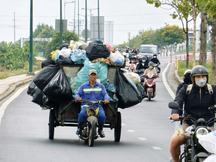 Phân loại rác ở TP.HCM: 2 hay 3 loại mới hợp lý? - Ảnh 4.