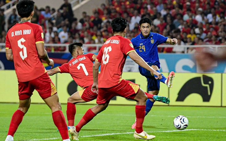Đêm không ngủ của hàng triệu người hâm mộ TP.HCM khi Việt Nam vô địch ASEAN Cup 2026  - Ảnh 2.