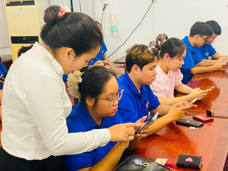 Từ bản đồ số Thiềng Liềng đến những 'chiến sĩ chuyển đổi số' vì người dân - Ảnh 4.