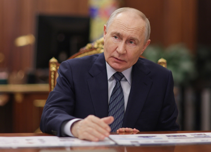 Ông Putin ký 3 sắc lệnh mật đúng thời điểm Giám đốc CIA thăm Nga - Ảnh 1.