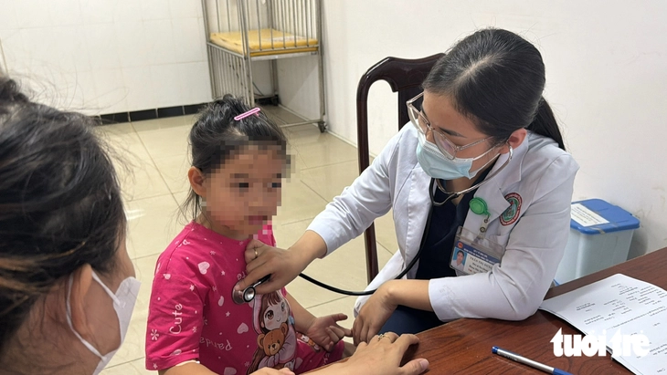 Bệnh viện ở Đắk Lắk khám xuyên trưa, phục vụ bệnh nhân ở xa - Ảnh 2.