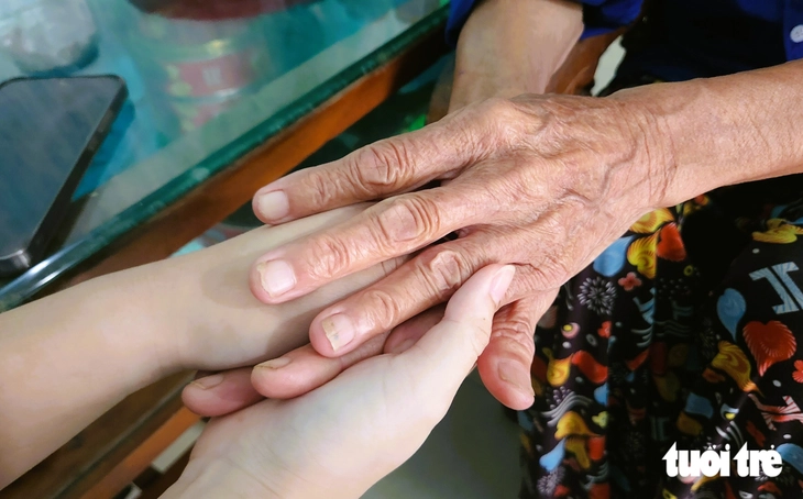 Con đường nào đây cho nữ sinh không còn cha mẹ đậu Học viện Ngân hàng? - Ảnh 9.