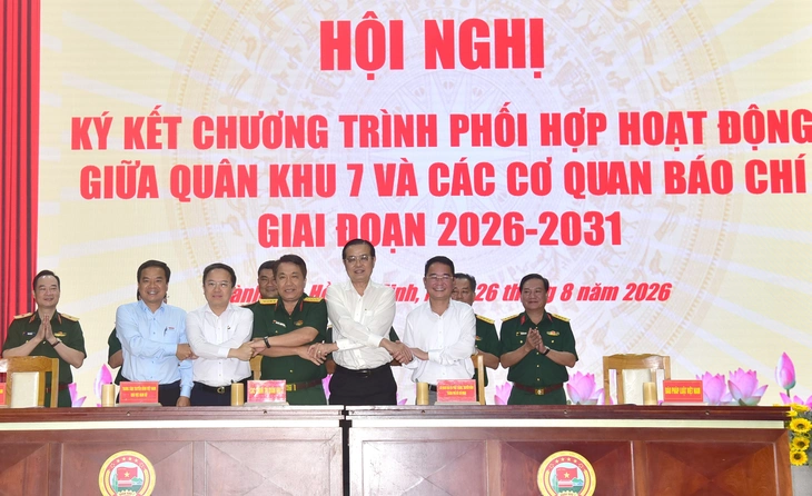 Quân khu 7 kỳ vọng báo chí lan toả hình ảnh, phẩm chất "Bộ đội Cụ Hồ" thời kỳ mới - Ảnh 4.