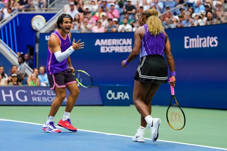 Cặp đôi Serena Williams và Carlos Alcaraz gây sốt tại US Open 2026 - Ảnh 1.