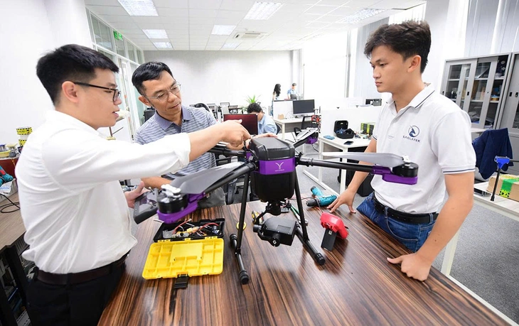 Thành ủy TP.HCM tổ chức hội nghị quán triệt, triển khai Luật Phát triển đô thị - Ảnh 5.