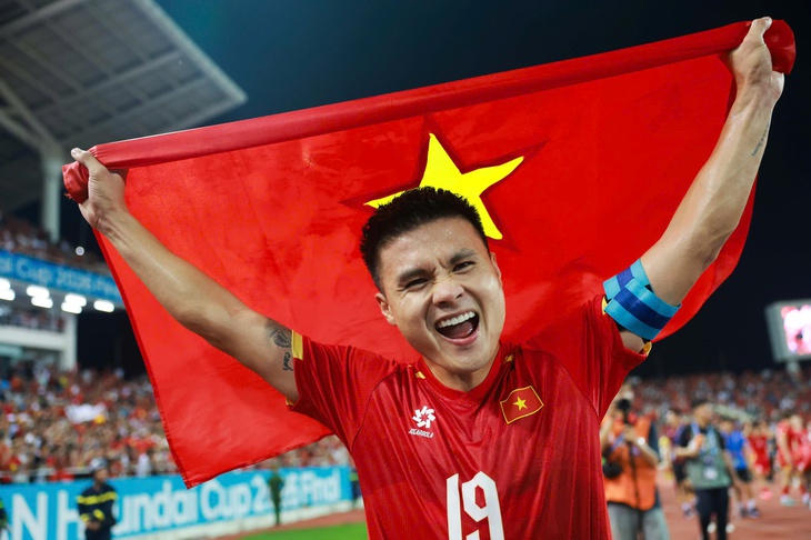 Quang Hải là cầu thủ Việt Nam giàu thành tích nhất tại ASEAN Cup - Ảnh 2.