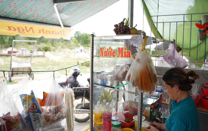 Sống cạnh nghĩa địa hơn 20.000 ngôi mộ, người dân vẫn dùng nước giếng - Ảnh 10.