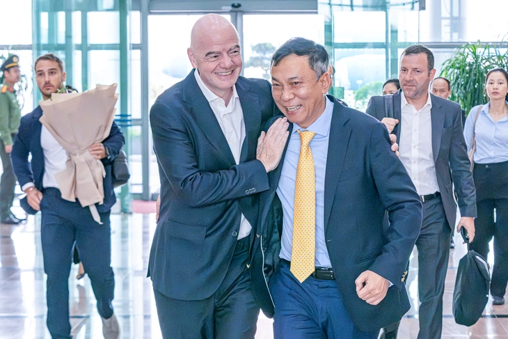 Chủ tịch FIFA Gianni Infantino đã đến Hà Nội - Ảnh 1.