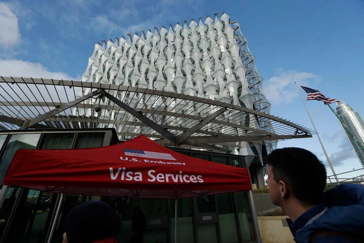 Mỹ hoãn phỏng vấn visa toàn cầu: Châu Á bị ảnh hưởng nặng, cụ thể thế nào? - Ảnh 2.