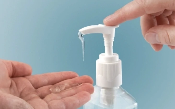 Bộ Y tế đề nghị kiểm tra 11 loại thực phẩm chức năng có dấu hiệu vi phạm  - Ảnh 2.