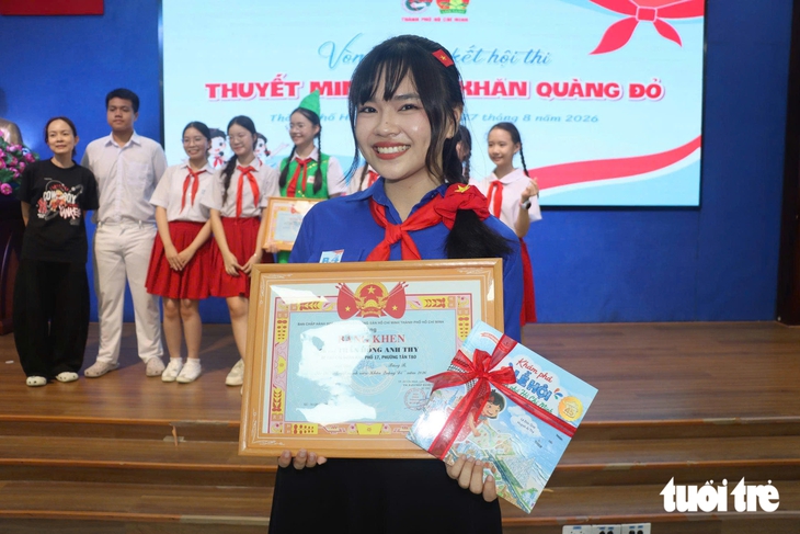 Thiếu nhi TP Bác tự tin thuyết minh, xem kịch 'đã mắt, quá vui' trước năm học mới - Ảnh 3.