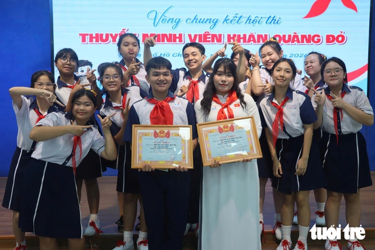 Thiếu nhi TP Bác tự tin thuyết minh, xem kịch 'đã mắt, quá vui' trước năm học mới - Ảnh 6.