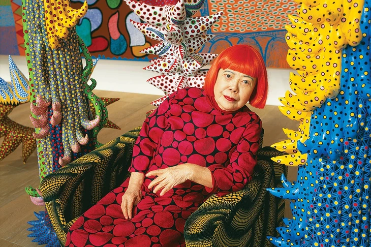 'Nữ hoàng chấm bi' Yayoi Kusama qua đời ở tuổi 97 - Ảnh 2.