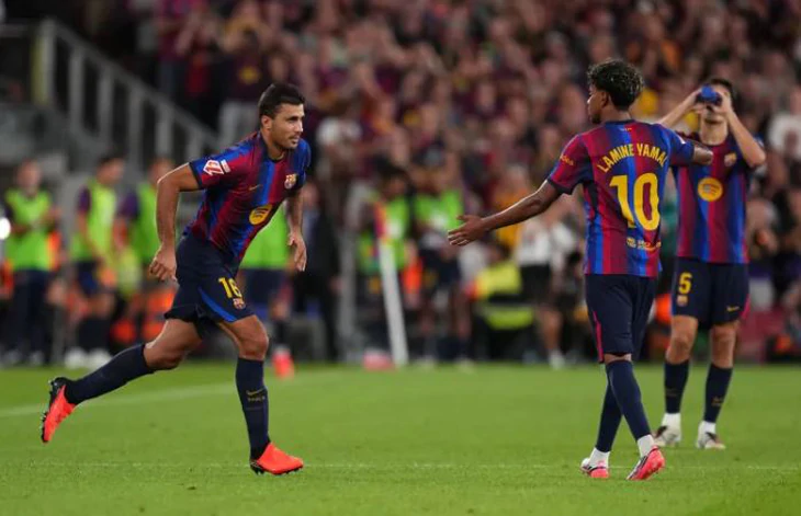 Rodri hào hứng sau khi giành chiến thắng trong trận ra mắt cho Barca - Ảnh 1.
